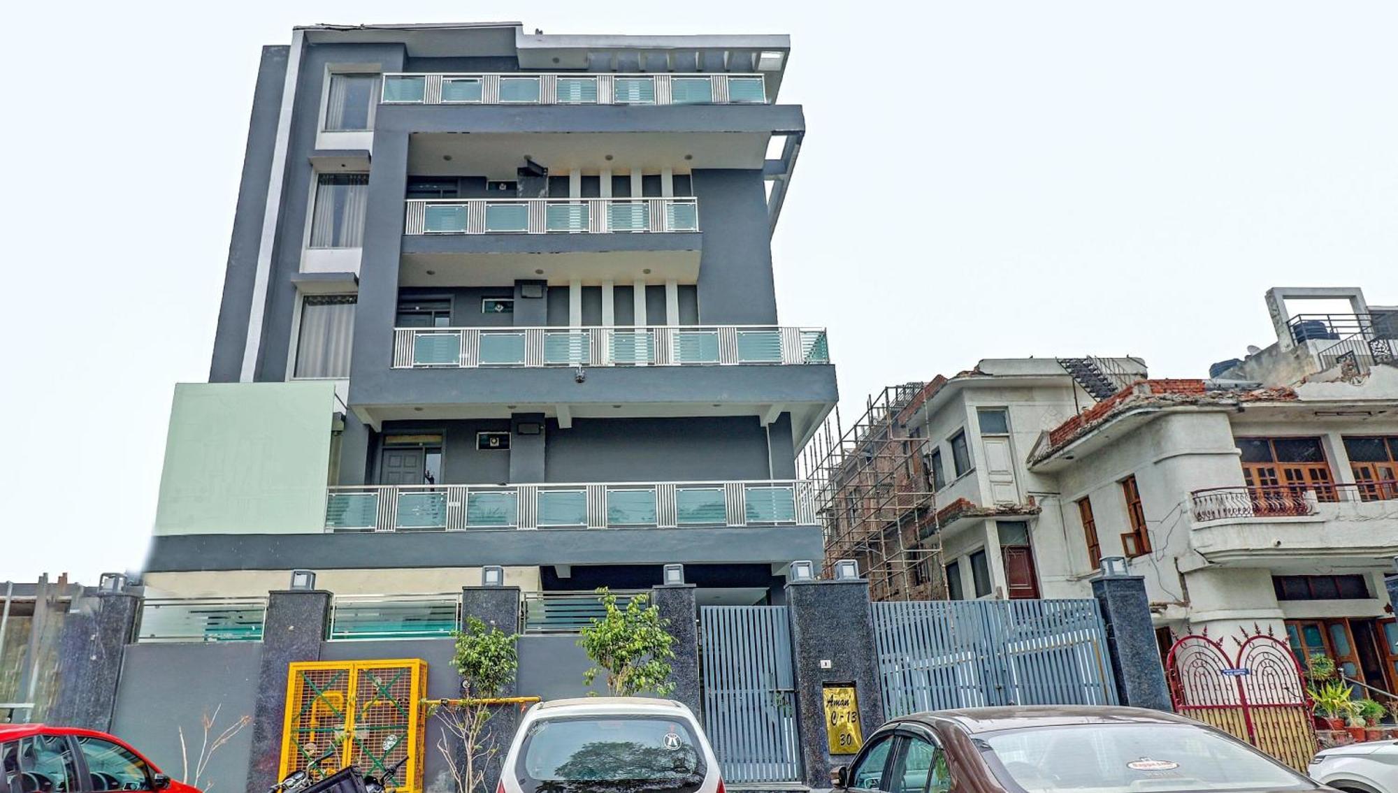 ホテル Townhouse Sector 30 Near Botanic Garden Of Indian Republic ノイダ エクステリア 写真