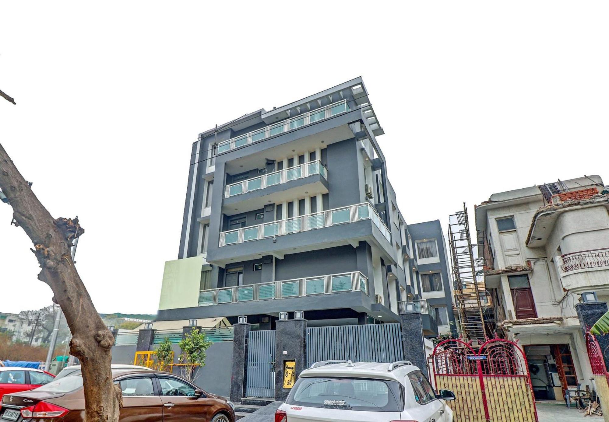 ホテル Townhouse Sector 30 Near Botanic Garden Of Indian Republic ノイダ エクステリア 写真