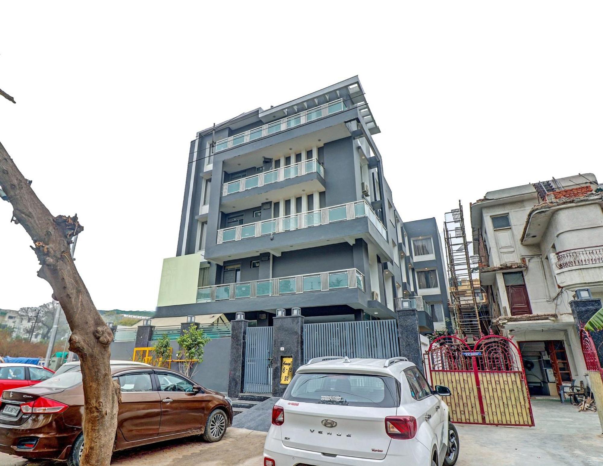 ホテル Townhouse Sector 30 Near Botanic Garden Of Indian Republic ノイダ エクステリア 写真
